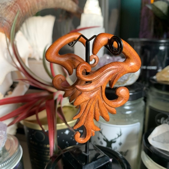 Esoteric Body Jewelry - Esoteric Body 2g hand carved Osage orange wood “Lavish” hanging earrings